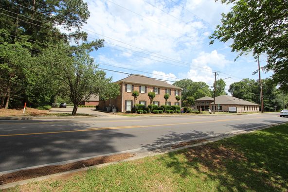Office Space For Sale/Lease: 101 Madison Plz, Hattiesburg, MS 39402